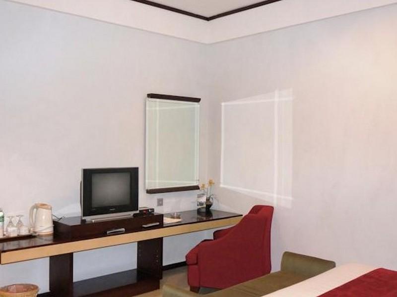 Rumah Nenek Hotel And Restaurant Padang  Eksteriør bilde