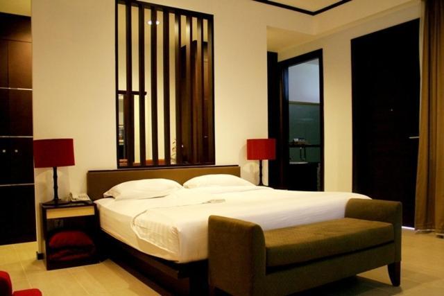 Rumah Nenek Hotel And Restaurant Padang  Rom bilde