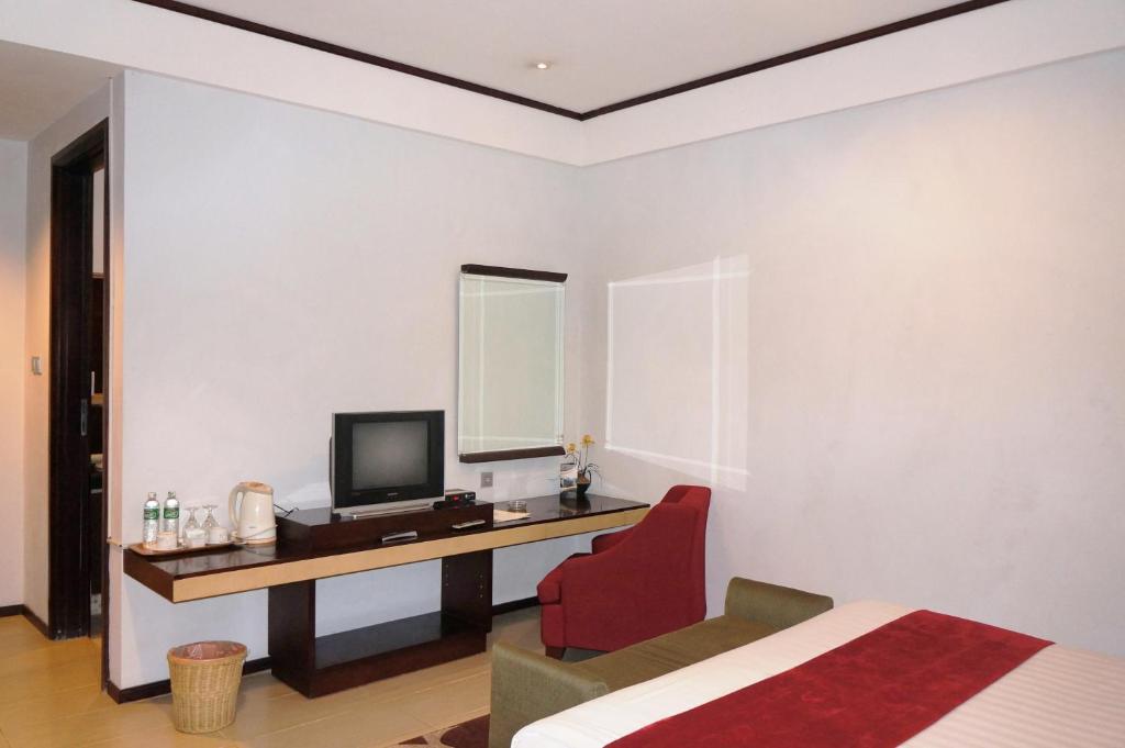 Rumah Nenek Hotel And Restaurant Padang  Eksteriør bilde